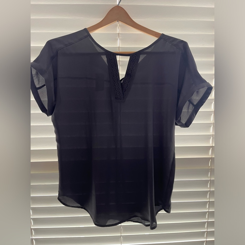 NWT Maurices Women’s Grey Sheer Blouse - Size XS